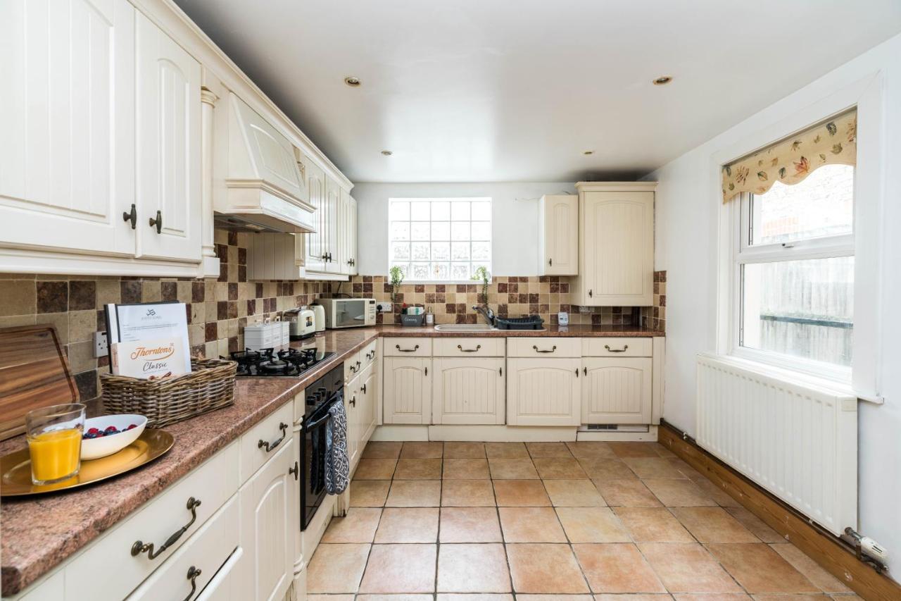 Edridge Lodge Photo Id Required London Borough of London Borough of Croydon Exteriör bild